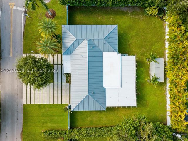 6140 SW 65th Ave, South Miami, FL 33143