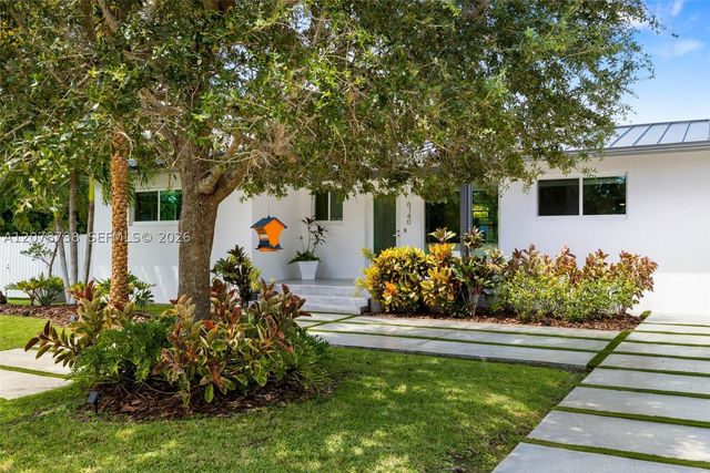6140 SW 65th Ave, South Miami, FL 33143