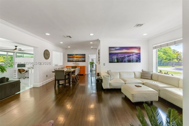 6140 SW 65th Ave, South Miami, FL 33143