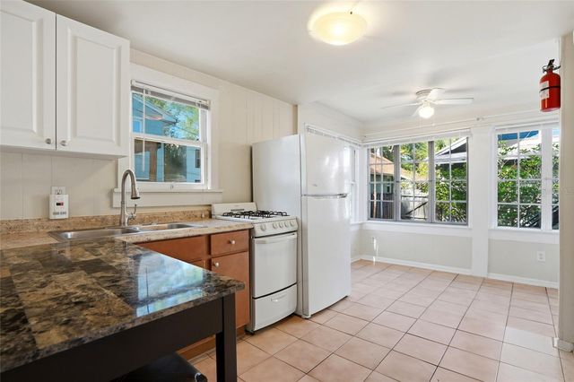 725 8TH STREET N 1, St Petersburg, FL 33701