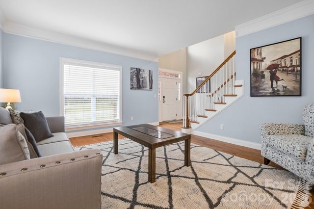 905 Patricians Lane, Wesley Chapel, NC 28110