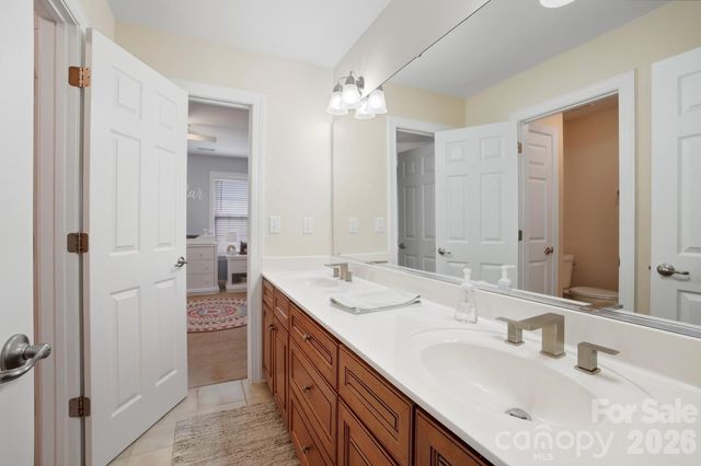 905 Patricians Lane, Wesley Chapel, NC 28110
