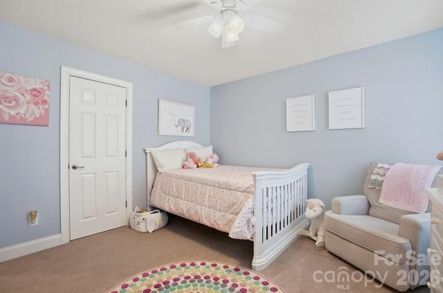 905 Patricians Lane, Wesley Chapel, NC 28110