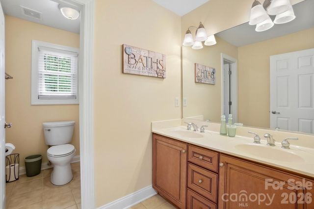 905 Patricians Lane, Wesley Chapel, NC 28110