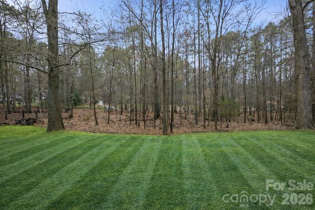 905 Patricians Lane, Wesley Chapel, NC 28110