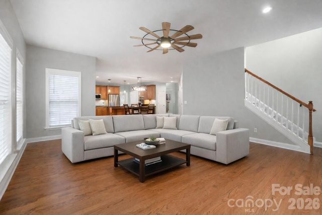 905 Patricians Lane, Wesley Chapel, NC 28110