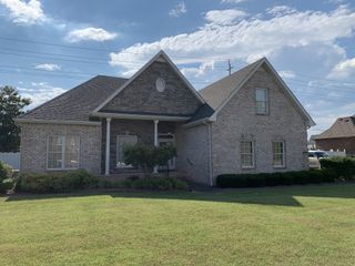 2715 Dora Elizabeth Ct, Murfreesboro, TN 37129