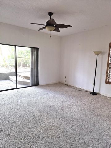 9913 W BAY STREET, Seminole, FL 33776