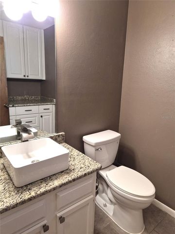 9913 W BAY STREET, Seminole, FL 33776