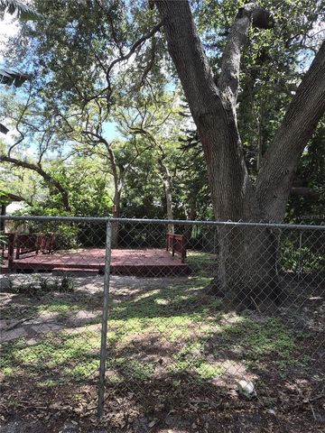 9913 W BAY STREET, Seminole, FL 33776