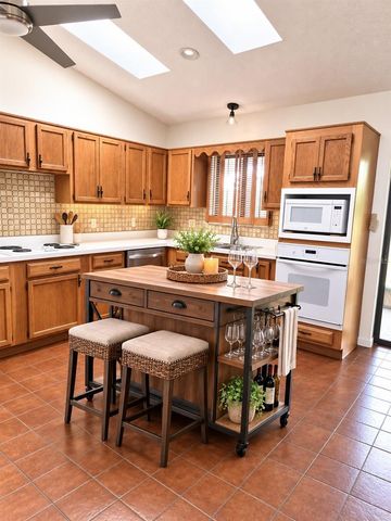 9913 W BAY STREET, Seminole, FL 33776