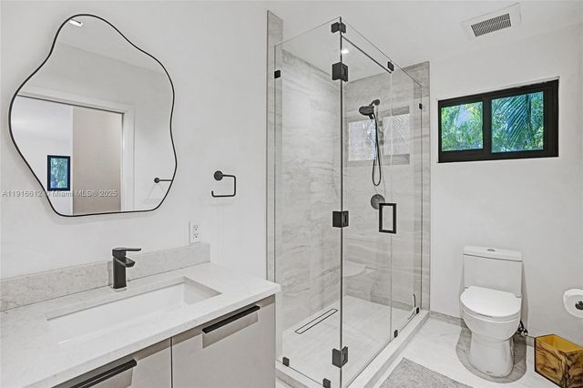 14135 N Miami Ave, Miami, FL 33168