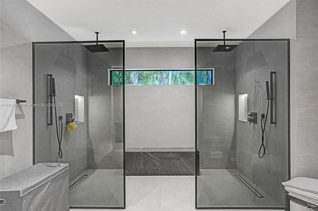 14135 N Miami Ave, Miami, FL 33168