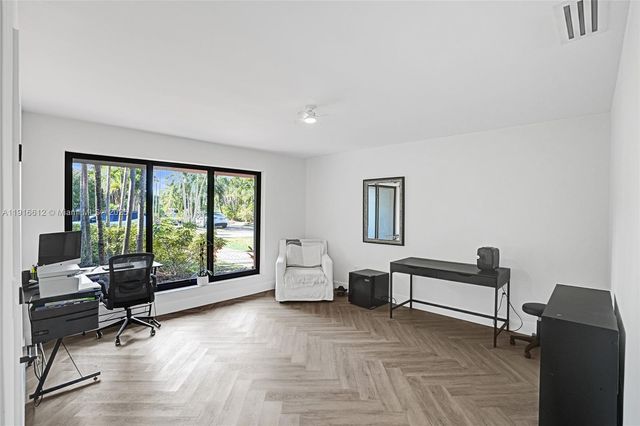 14135 N Miami Ave, Miami, FL 33168