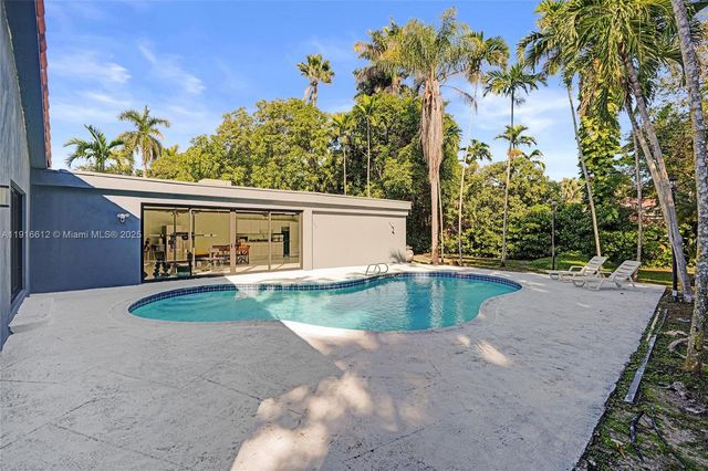 14135 N Miami Ave, Miami, FL 33168