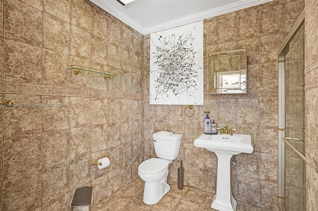 14135 N Miami Ave, Miami, FL 33168