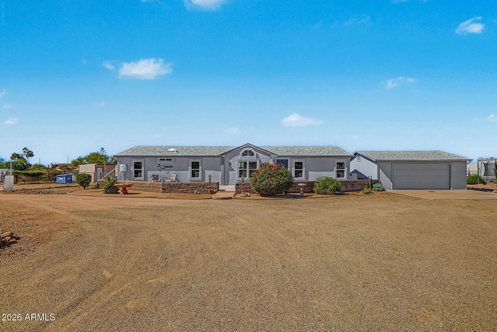 2690 S VAL VISTA Road, Apache Junction, AZ 85119 — exterior