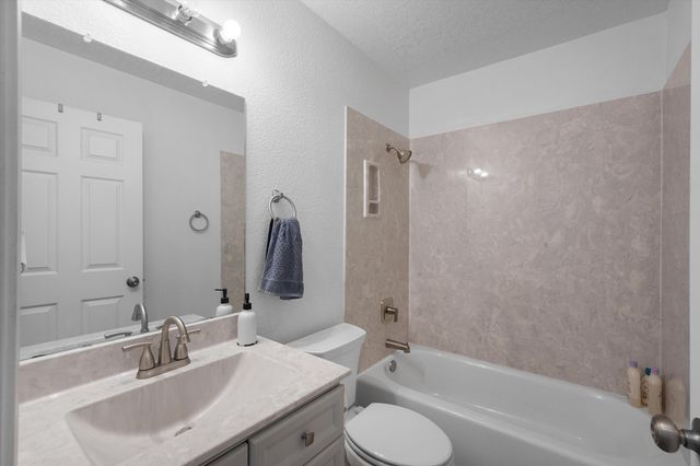 7809 Baybrook Road NW, Albuquerque, NM 87120