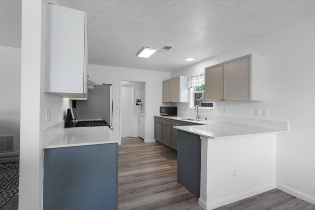 7809 Baybrook Road NW, Albuquerque, NM 87120