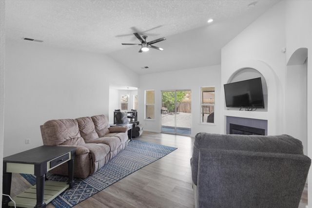 7809 Baybrook Road NW, Albuquerque, NM 87120