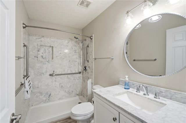 112 Ascot Glen Drive, Franklin Twp, OH 45005