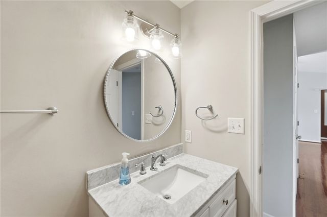 112 Ascot Glen Drive, Franklin Twp, OH 45005