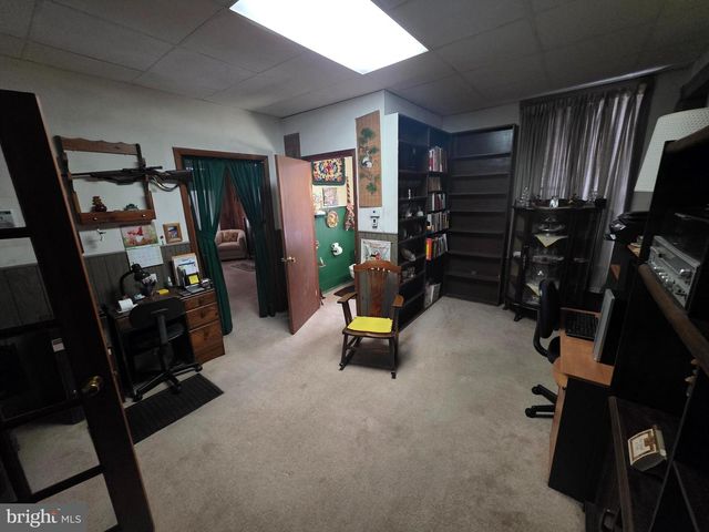 178 W MAIN ST, Windsor, PA 17366