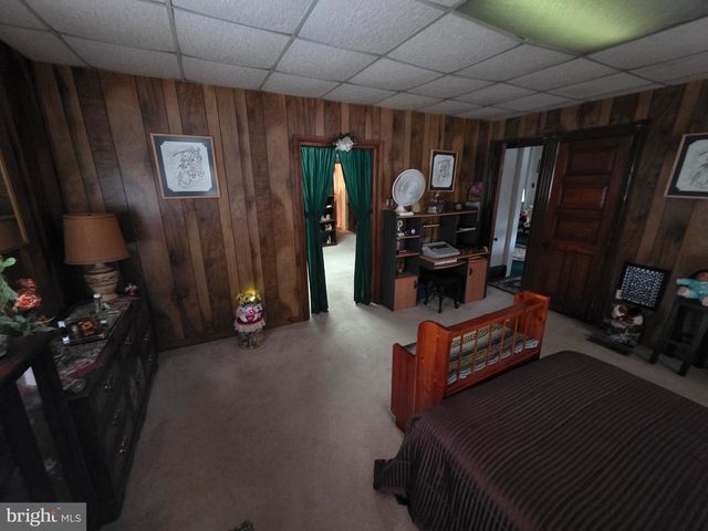 178 W MAIN ST, Windsor, PA 17366