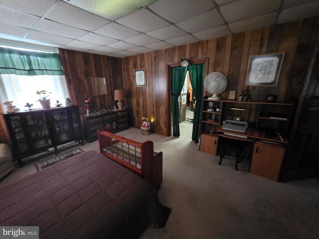 178 W MAIN ST, Windsor, PA 17366