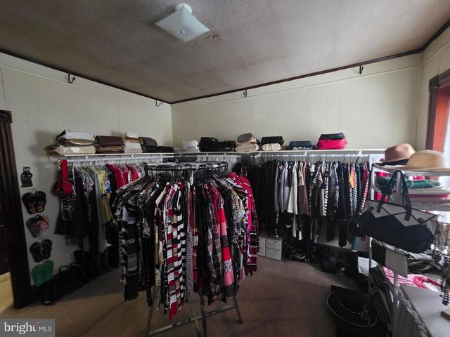 178 W MAIN ST, Windsor, PA 17366