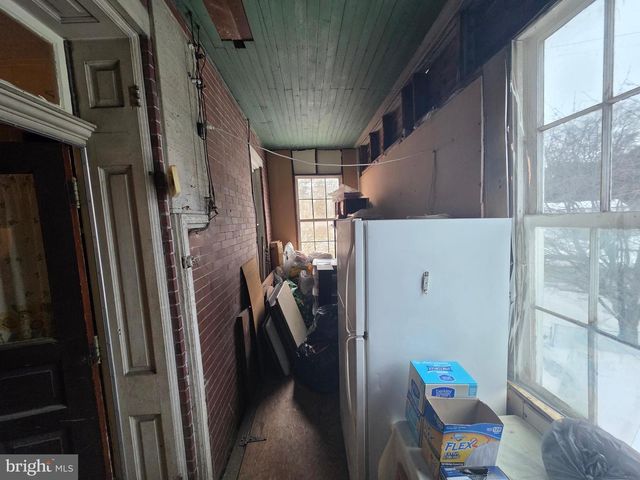 178 W MAIN ST, Windsor, PA 17366