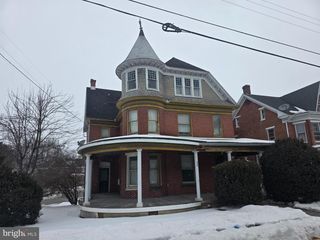 178 W MAIN ST, Windsor, PA 17366