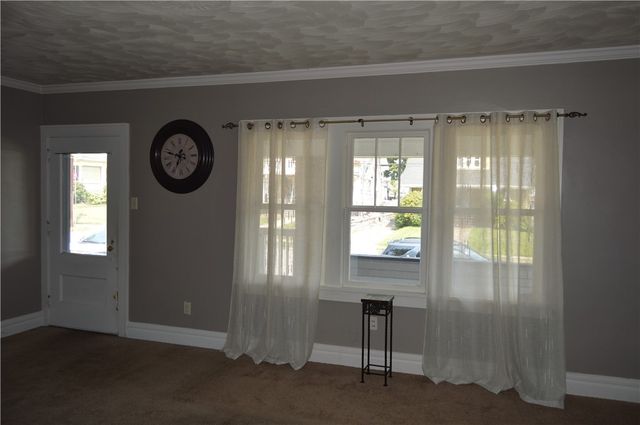 414 E Edgewood Ave, New Castle, PA 16105