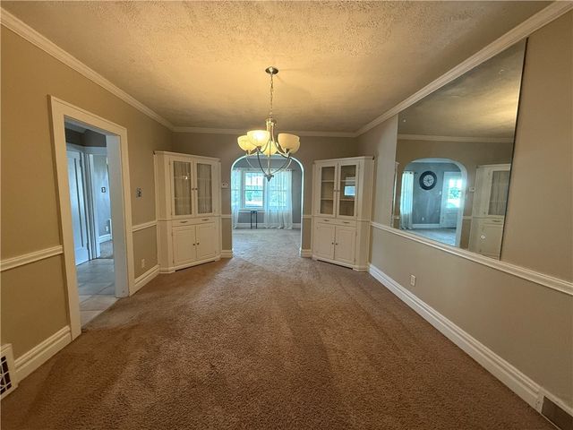 414 E Edgewood Ave, New Castle, PA 16105