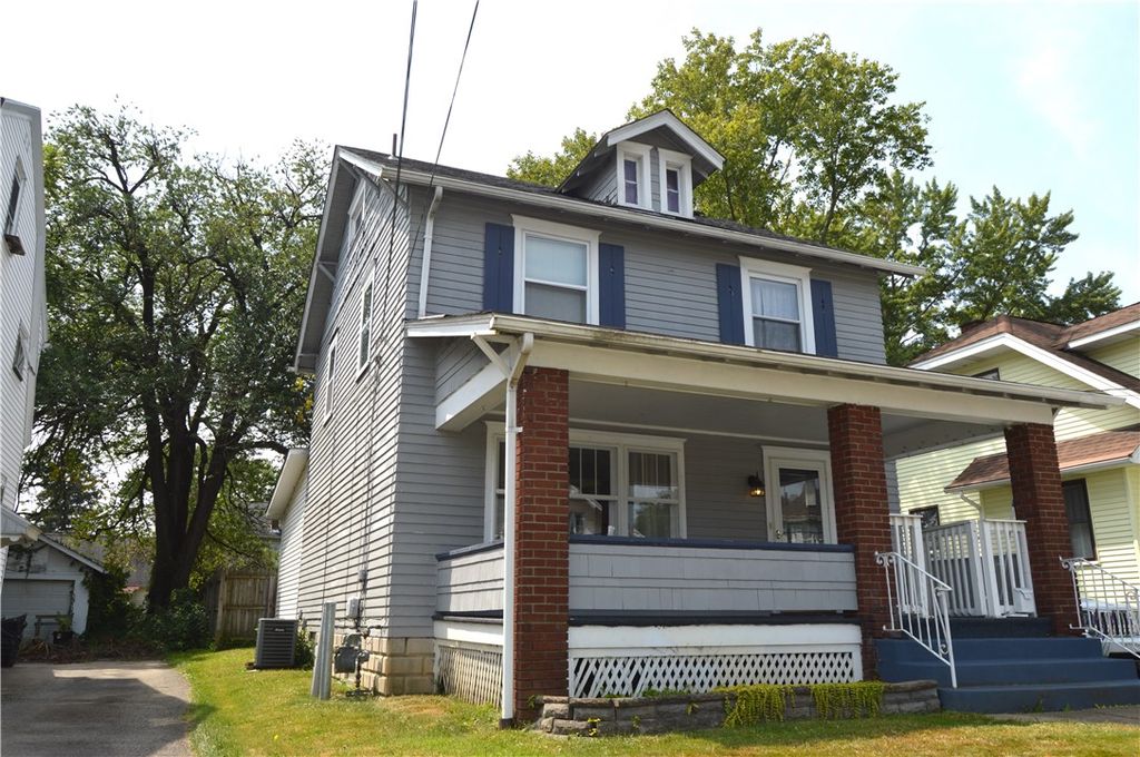 414 E Edgewood Ave, New Castle, PA 16105