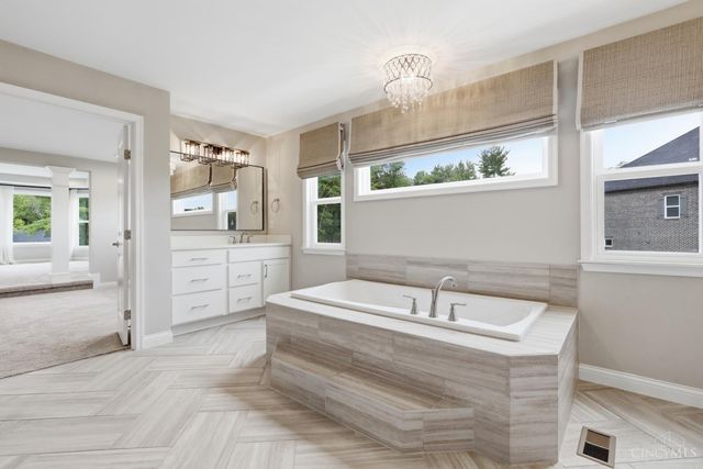9907 Kensington Lane, Deerfield Twp., OH 45040