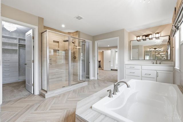 9907 Kensington Lane, Deerfield Twp., OH 45040