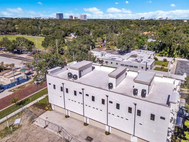 1008 E ROBINSON, Orlando, FL 32801