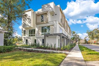 1008 E ROBINSON, Orlando, FL 32801