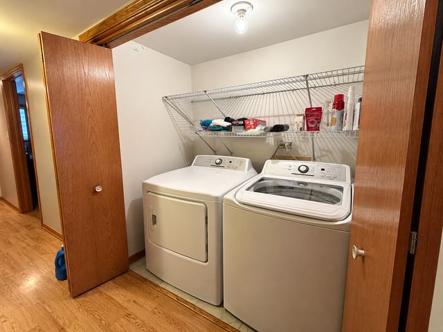 9211 S Roberts Road 1B, Hickory Hills, IL 60457