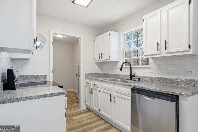 117 Home Court, Jenkinsburg, GA 30234