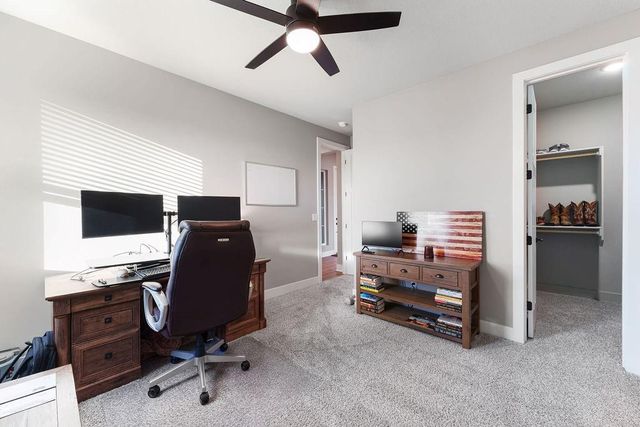 1544 N 162nd Circle, Basehor, KS 66007