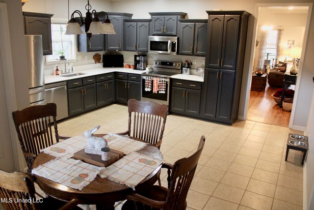 4472 Stone Cross Drive, Olive Branch, MS 38654