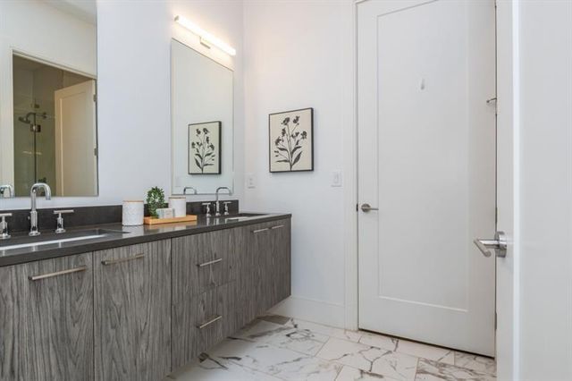 1494 Red Fox NE Drive B, Atlanta, GA 30306