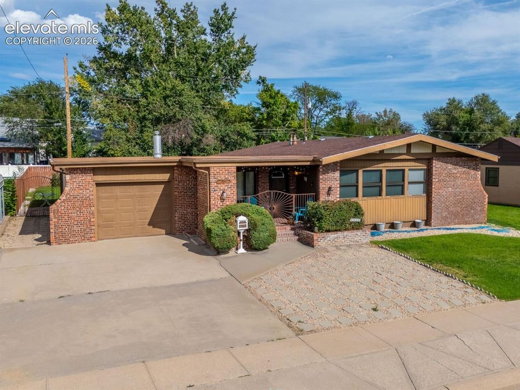 1518 Lexington Road, Pueblo, CO 81001 — exterior
