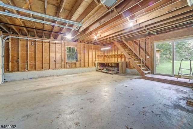 39 Clinton Rd, West Milford Twp., NJ 07435