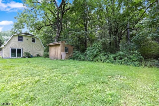39 Clinton Rd, West Milford Twp., NJ 07435