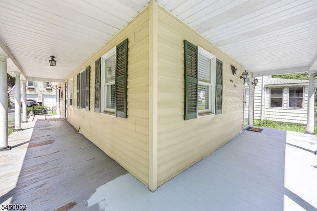 39 Clinton Rd, West Milford Twp., NJ 07435