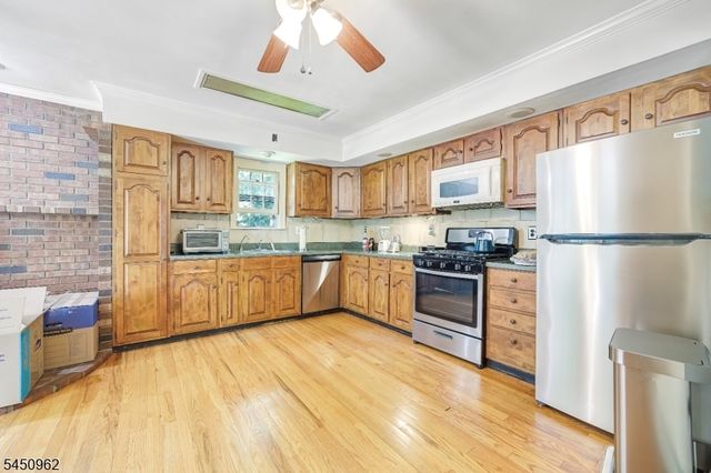 39 Clinton Rd, West Milford Twp., NJ 07435