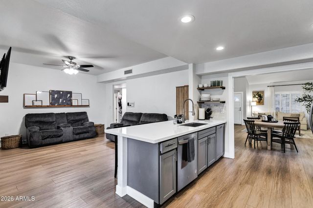 2829 N Cholla Street, Chandler, AZ 85224